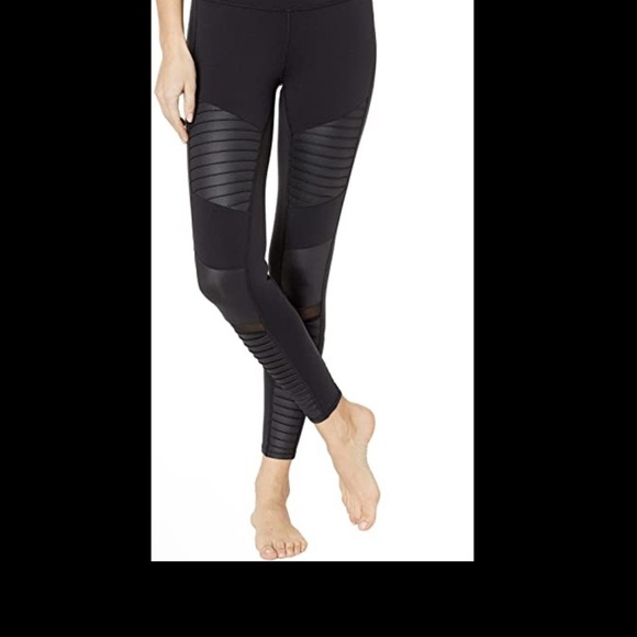 Alo moto leggings size Small casual activewear Preowned great condition yoga run - Picture 10 of 10